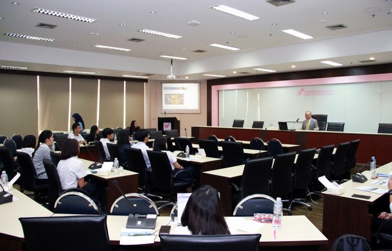 Mr. Susumu Masuda จาก Keio University ประเทศญี่ปุ่น เดินทางมาแนะแนวการศึกษาต่อสำหรับนิสิตระดับปริญญาตรีที่สนใจจะเดินทางไปเรียนต่อ ณ Keio University