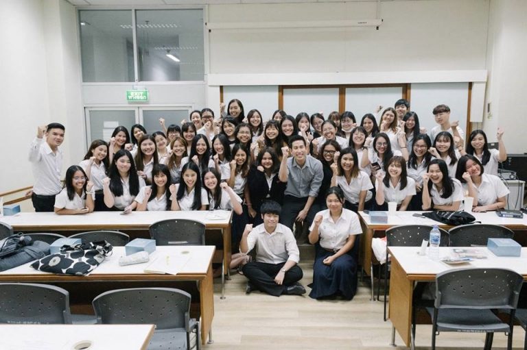 คณะกรรมการนิสิตคณะนิติศาสตร์  จัดกิจกรรม Law Chula Road to Future: Find the way you are