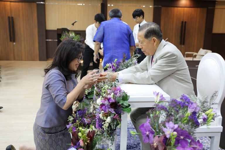 งานเสวนาวิชาการ และพิธีแสดงกตเวทิตาคารวะ เนื่องในสัตตมวัฏมงคล ฉลองอายุ 7 รอบศาสตราจารย์ ดร.อุกฤษ  มงคลนาวิน วันศุกร์ที่ 9  มีนาคม 2561 ณ ห้องศาสตราจารย์ ดร.อุกฤษ  มงคลนาวิน ชั้น 5