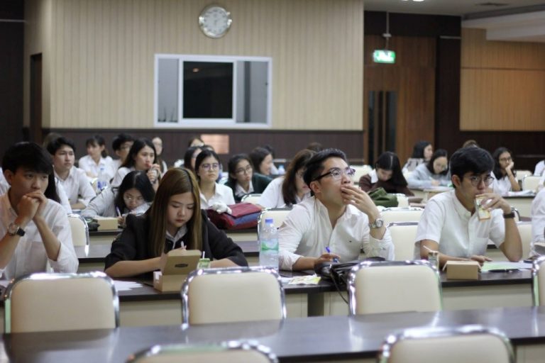 คณะกรรมการนิสิตคณะนิติศาสตร์ จัดกิจกรรม สานฝันตั๋วทนาย