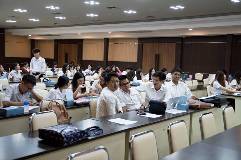 ชมรมพัฒนานิติศิลป์ คณะนิติศาสตร์  จัดกิจกรรม การเขียนประวัติส่วนบุคคลเพื่อสมัครเข้าทำงานและศึกษาต่อ