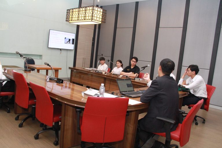 คณะนิติศาสตร์ จุฬาฯ จัดบรรยายพิเศษเรื่อง “การจัดการความเศร้า” ให้กับนิสิตและผู้สนใจ