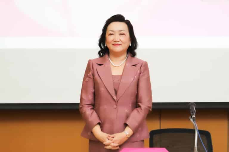 คณะนิติศาสตร์ จุฬาฯ ขอแสดงความยินดีเป็นอย่างยิ่งแด่ นางอโนชา ชีวิตโสภณ ได้รับความเห็นชอบจาก ก.ต. ให้ดำรงตำแหน่งประธานศาลฎีกาหญิงคนที่ 3