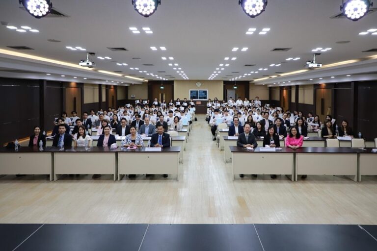 พิธีมอบเกียรติบัตร โครงการ  Essential Skills for Legal Practice 2024