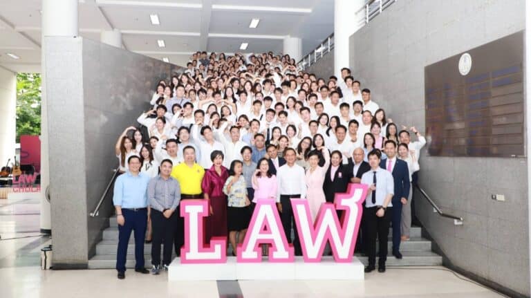 ขอแสดงความยินดีแก่ผู้สำเร็จการศึกษา ประจำปีการศึกษา 2566